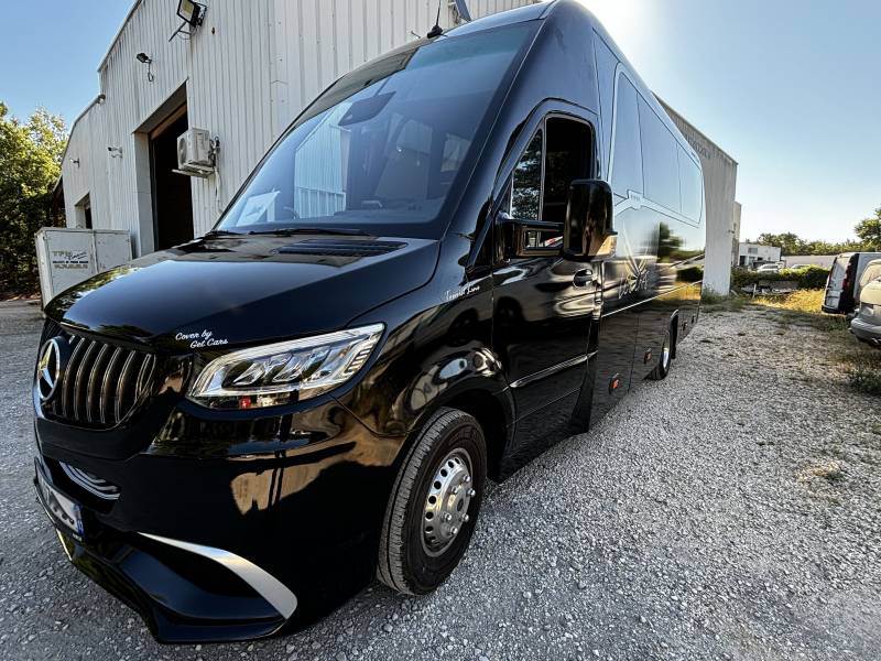 covering noir brillant sur Mercedes sprinter 