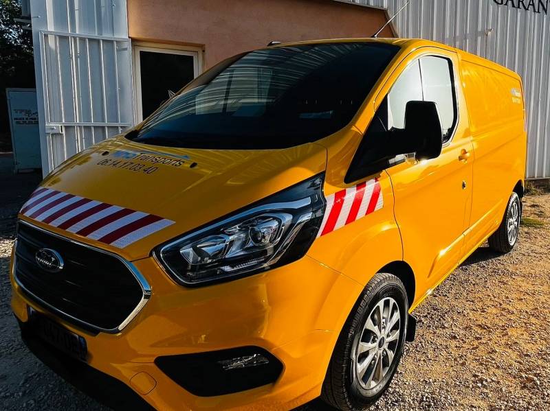 Flocage publicitaire à Toulon dans le var sur un utilitaire